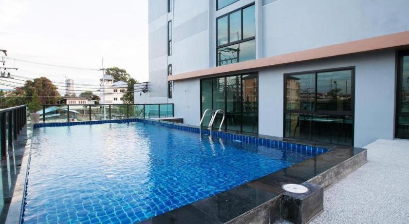 B2 Hotel South Паттайя Экстерьер фото